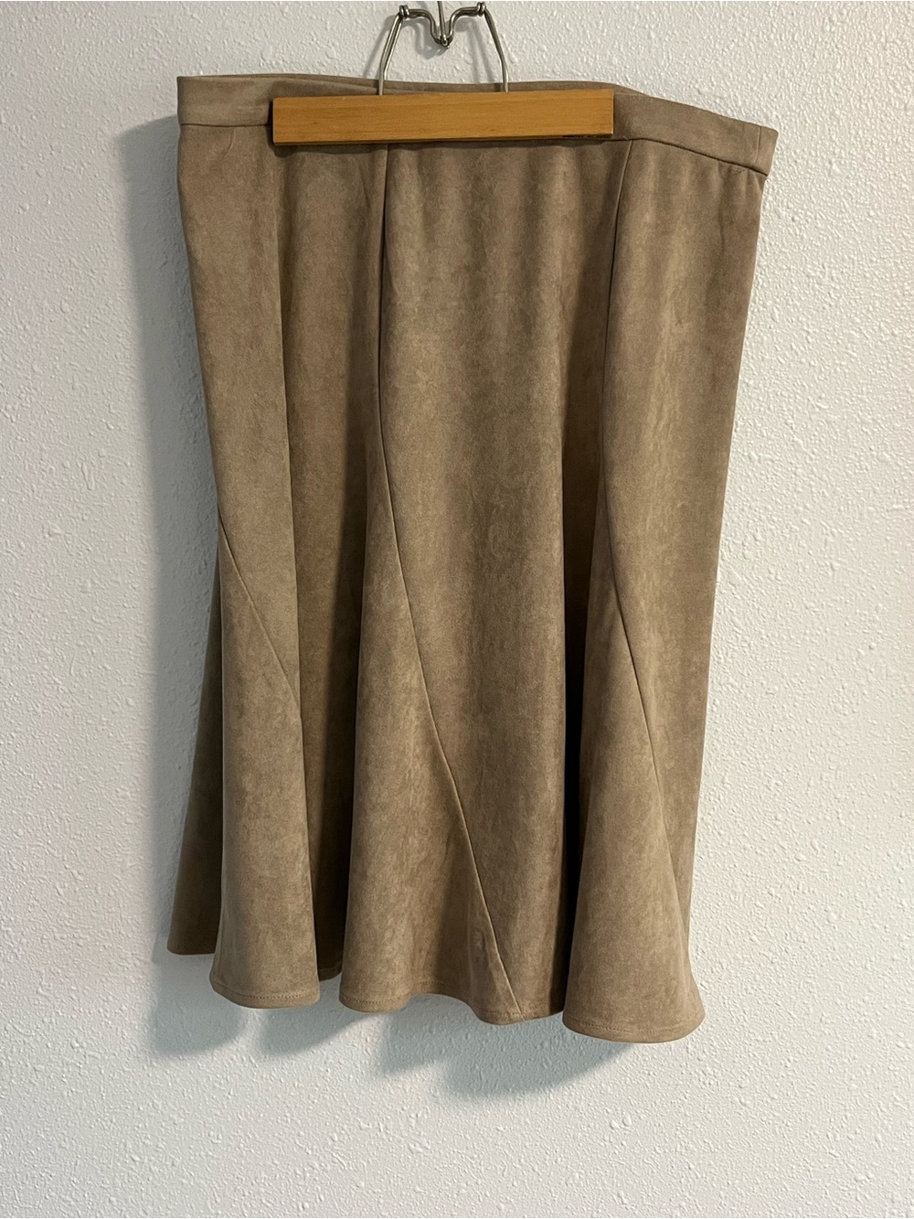 Christopher & Banks Taupe Suede-Look A-Line Skirt Size Medium - Picture 1 of 7